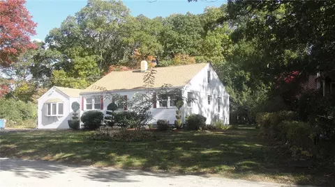 511 Bound Rd, Cumberland, RI 02864 photo 3