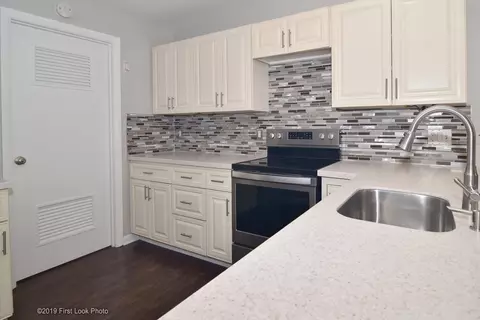 788 Williamsburg Cir, Warwick, RI 02886 photo 10