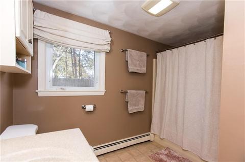86 Capron Farm Dr, Warwick, RI 02886 photo 19