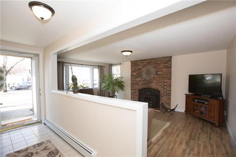 86 Capron Farm Dr, Warwick, RI 02886 photo 7