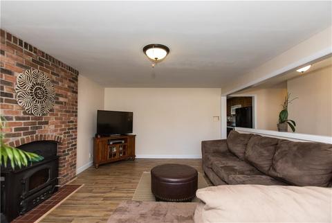 86 Capron Farm Dr, Warwick, RI 02886 photo 6