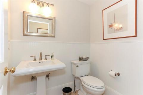 24 Maple Rd, Warren, RI 02885 photo 17