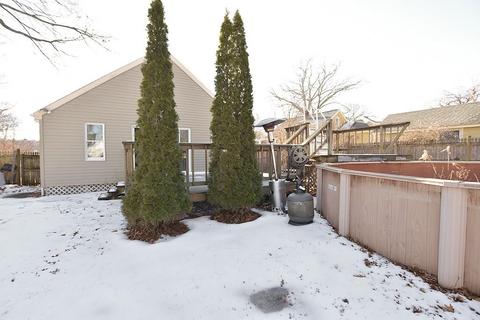 35 Staples Ave, Warwick, RI 02889 photo 9