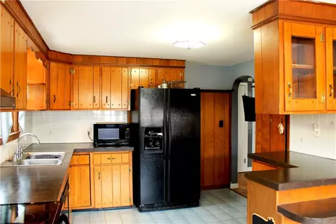 103 Watson St, Warwick, RI 02889 photo 9
