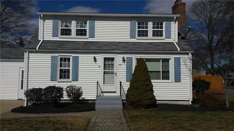 103 Watson St, Warwick, RI 02889 photo 3