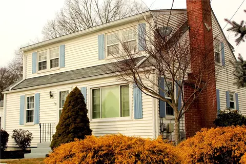 103 Watson St, Warwick, RI 02889 photo 2