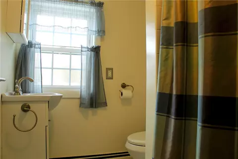 103 Watson St, Warwick, RI 02889 photo 19