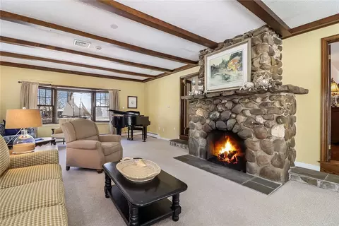 1 Stonegate Rd, Warren, RI 02885 photo 16