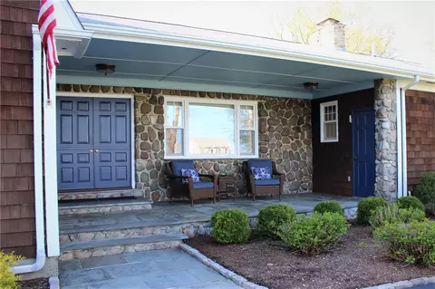 1 Stonegate Rd, Warren, RI 02885 photo 2