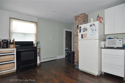 489 Mason St, Woonsocket, RI 02895 photo 4