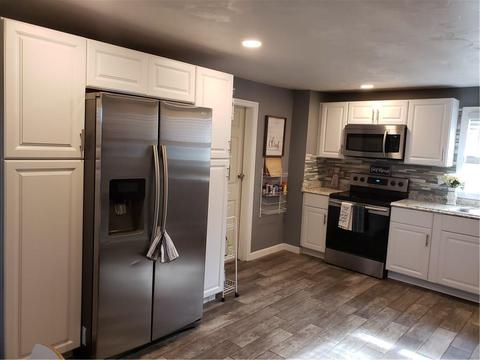 1725 Mendon Rd, Woonsocket, RI 02895 photo 3