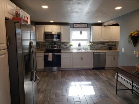 1725 Mendon Rd, Woonsocket, RI 02895 photo 2