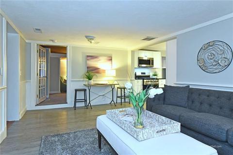 100 Bartlett Dr, Warwick, RI 02886 photo 13