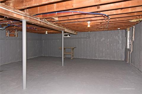 100 Bartlett Dr, Warwick, RI 02886 photo 27