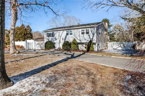 7 Wompag Rd, Westerly, RI 02891 photo 1