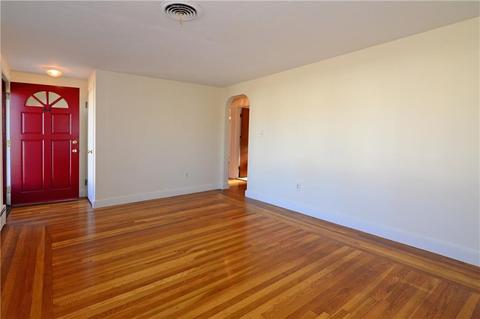 44 Commodore Ave, Warwick, RI 02888 photo 11