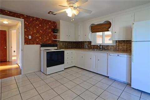 44 Commodore Ave, Warwick, RI 02888 photo 4