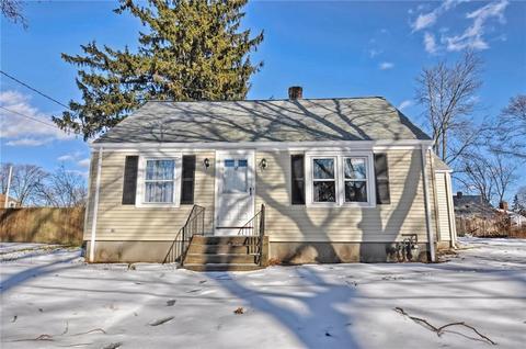12 View Ave, Warwick, RI 02886 photo 1