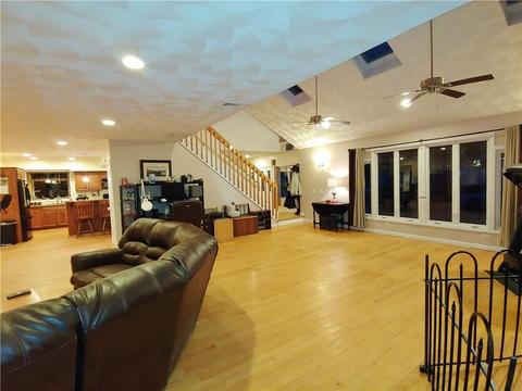 127 Midget Ave, Warwick, RI 02886 photo 10