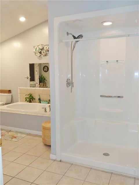 127 Midget Ave, Warwick, RI 02886 photo 17