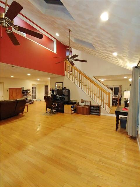 127 Midget Ave, Warwick, RI 02886 photo 11
