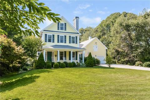79 Wagner Rd, Westerly, RI 02891 photo 2