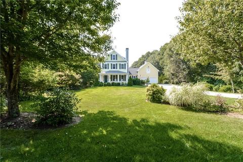 79 Wagner Rd, Westerly, RI 02891 photo 3
