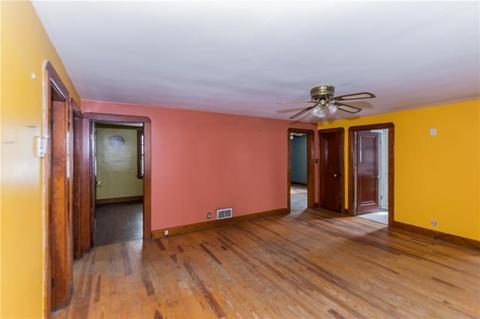 305 Logee St, Woonsocket, RI 02895 photo 10
