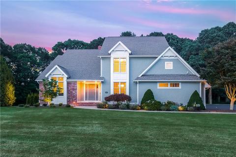 21 Piezzo Dr, Westerly, RI 02891 photo 2