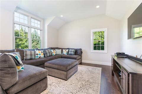 21 Piezzo Dr, Westerly, RI 02891 photo 10