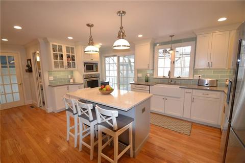 13 Hillside Rd, Bristol, RI 02809 photo 6