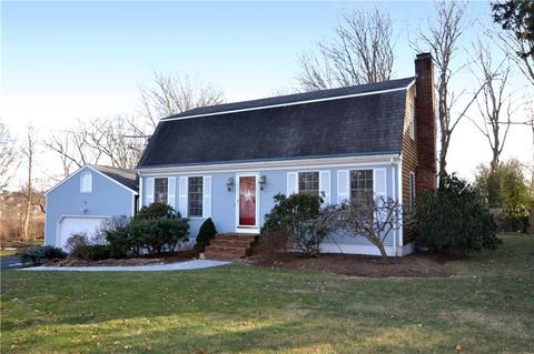 13 Hillside Rd, Bristol, RI 02809 photo 2