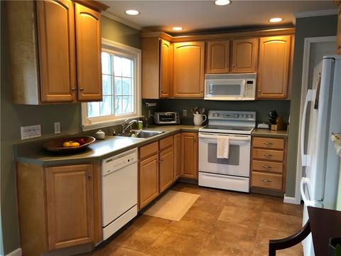 190 Spring Grove Ave, Warwick, RI 02889 photo 19