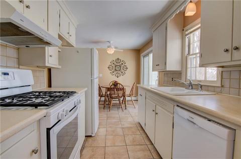 1 Hedgerow Dr, Warwick, RI 02886 photo 9