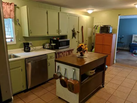 41 Cedar Grove Dr, Exeter, RI 02822 photo 3
