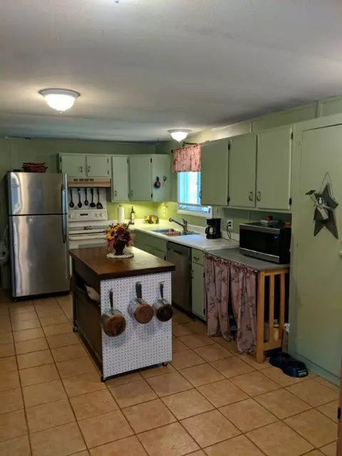 41 Cedar Grove Dr, Exeter, RI 02822 photo 5