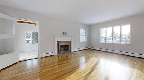 30 Balcom Ave, Warwick, RI 02889 photo 18