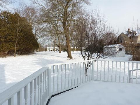 30 Balcom Ave, Warwick, RI 02889 photo 5