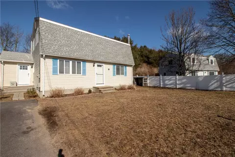 23 Sandy Ln, Westerly, RI 02891 photo 3
