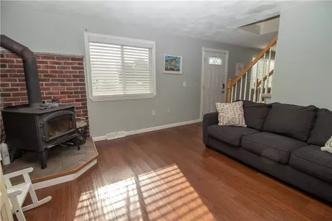 23 Sandy Ln, Westerly, RI 02891 photo 15