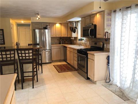 10 Highmeadow Dr, Westerly, RI 02891 photo 3