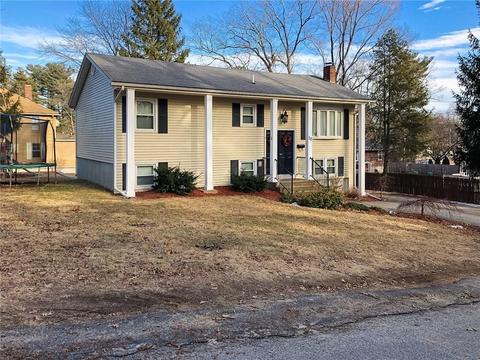 18 Sunset Ave, Coventry, RI 02816 photo 2