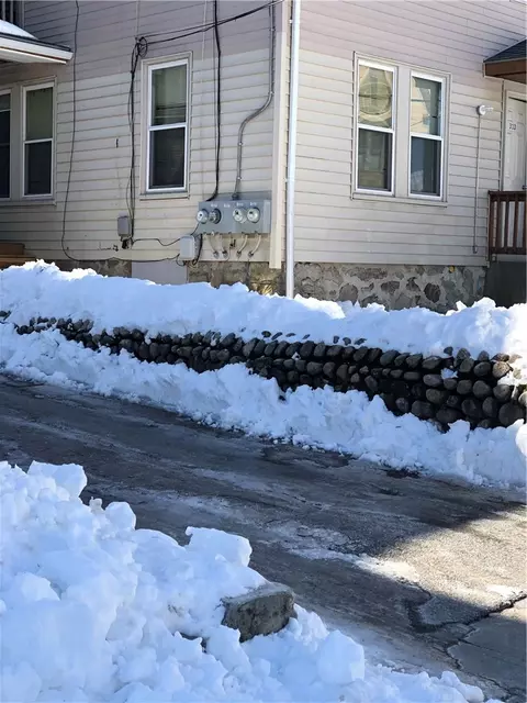 333 Paradis Ave, Woonsocket, RI 02895 photo 5