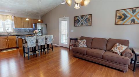 43 Harrop Ave, Warwick, RI 02886 photo 8