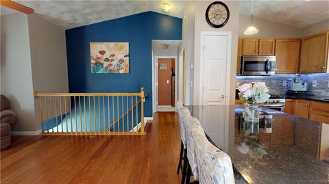 43 Harrop Ave, Warwick, RI 02886 photo 4