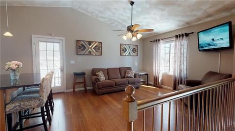 43 Harrop Ave, Warwick, RI 02886 photo 9