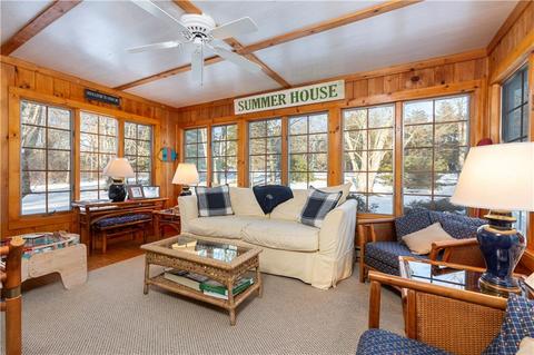 7 Grieg Rd, Westerly, RI 02891 photo 2