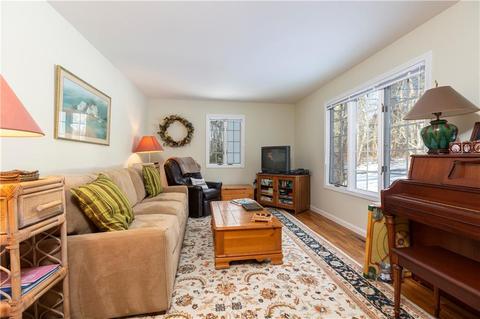 7 Grieg Rd, Westerly, RI 02891 photo 4