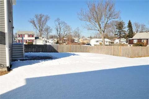 108 Monroe St, Warwick, RI 02888 photo 4