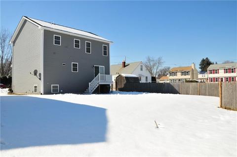 108 Monroe St, Warwick, RI 02888 photo 3